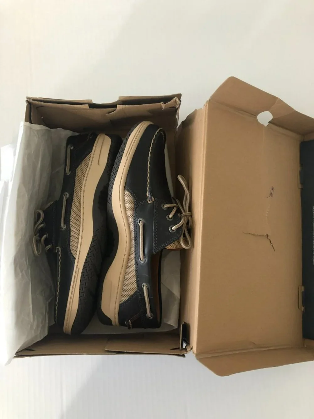 NWT Sperry Billfish 3-Eye Boat Shoes Size 10W